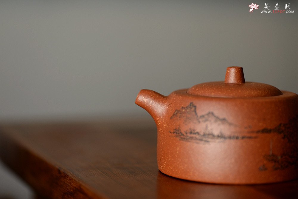 紫砂壶图片：油润降坡泥 山水清味~ 曼生井栏 - 宜兴紫砂壶网