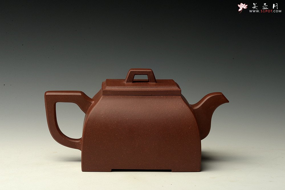 紫砂壶图片：厚重大气 全手琮鼎四方 - 宜兴紫砂壶网