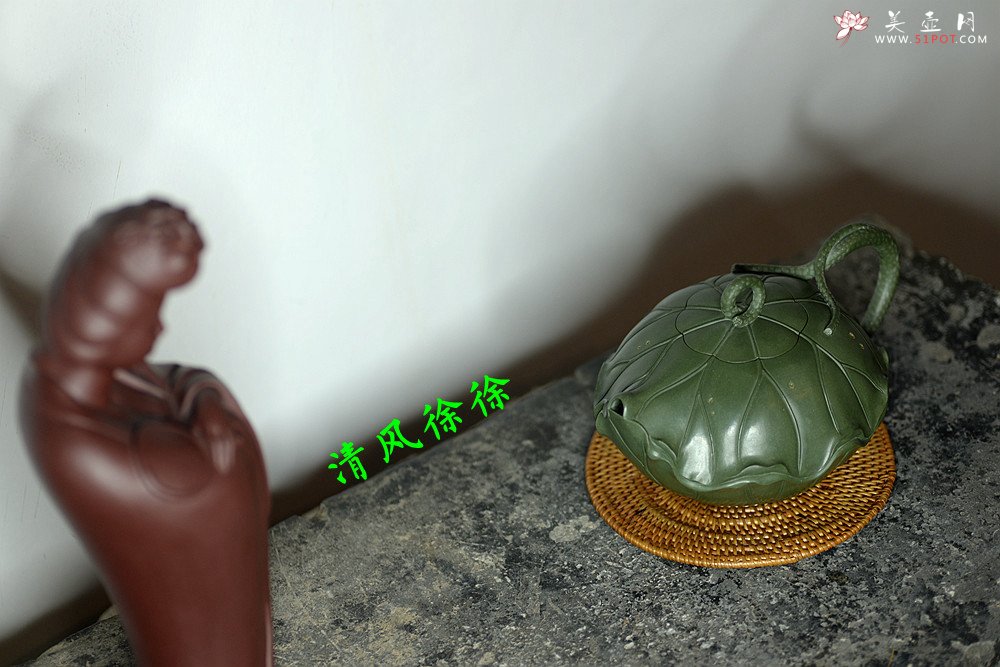 紫砂壶图片：清风徐徐 荷叶微卷有清香之和合  孙伟强张新亚原创作品 至美清廉 - 宜兴紫砂壶网