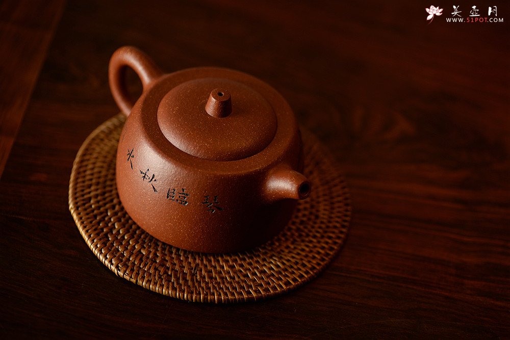 紫砂壶图片：油润降坡泥 山水清味~ 曼生井栏 - 宜兴紫砂壶网