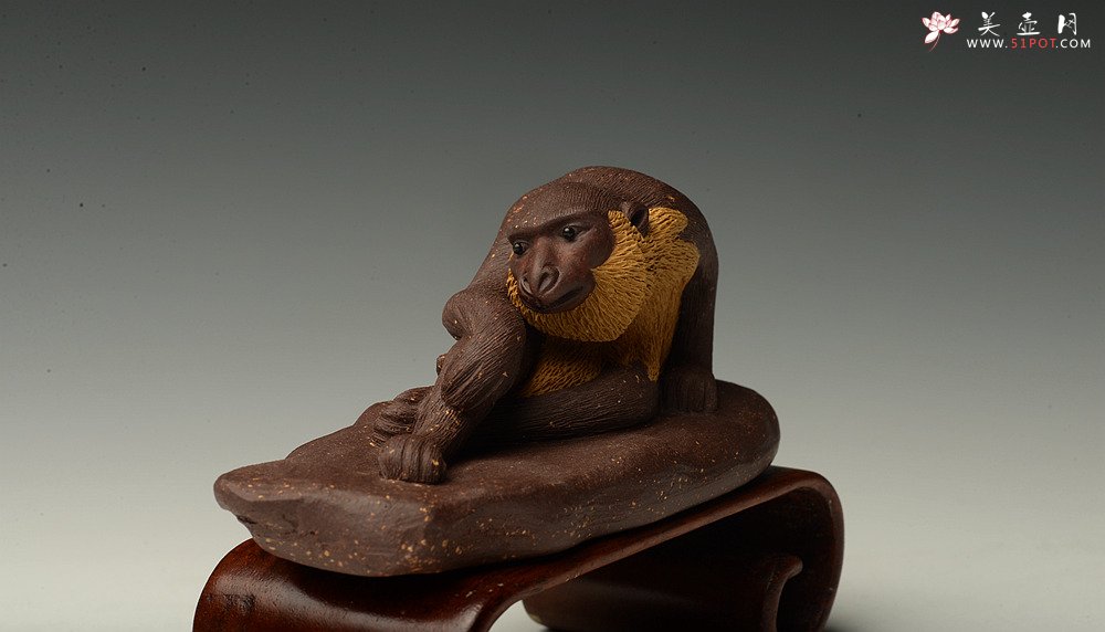 紫砂壶图片：精品茶宠 树桩神猴 神态逼真  - 宜兴紫砂壶网