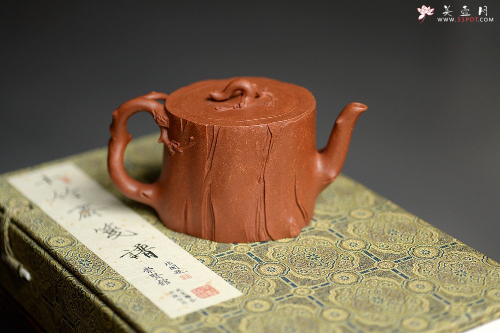 紫砂壶图片：单志萍甲午新作 极赋沧桑 全手梅影 颇有新颖~ - 宜兴紫砂壶网