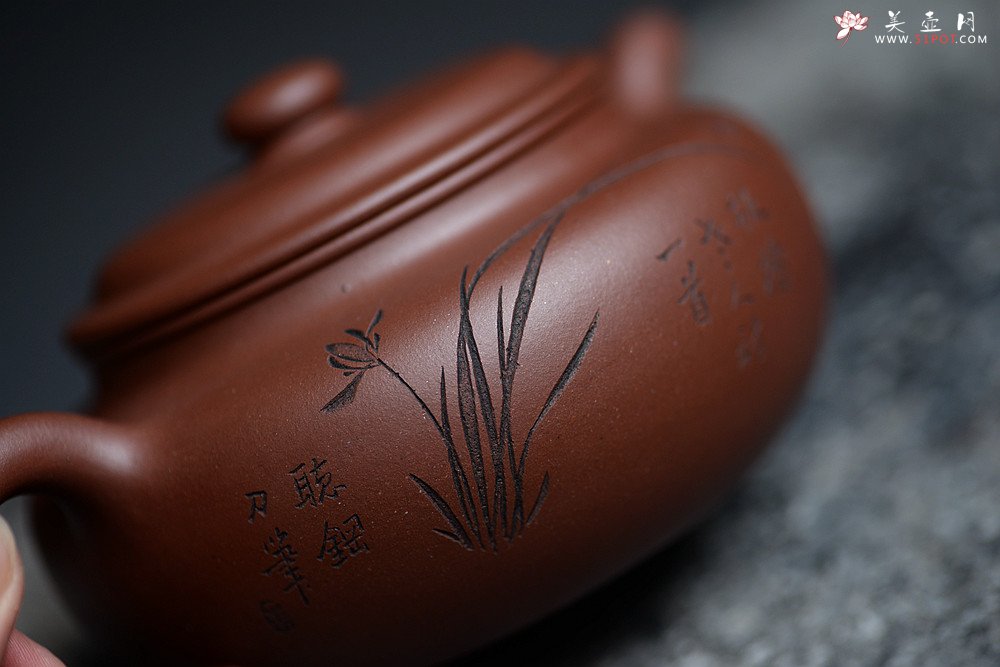 紫砂壶图片：猪肝色底槽青 张听刚装饰 大仿古 传统经典 - 宜兴紫砂壶网