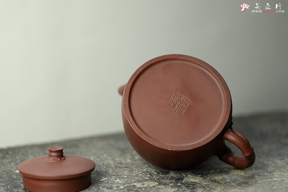 紫砂壶图片：实用花货 竹叶飘逸 竹下清泉 品茗之乐~ - 宜兴紫砂壶网