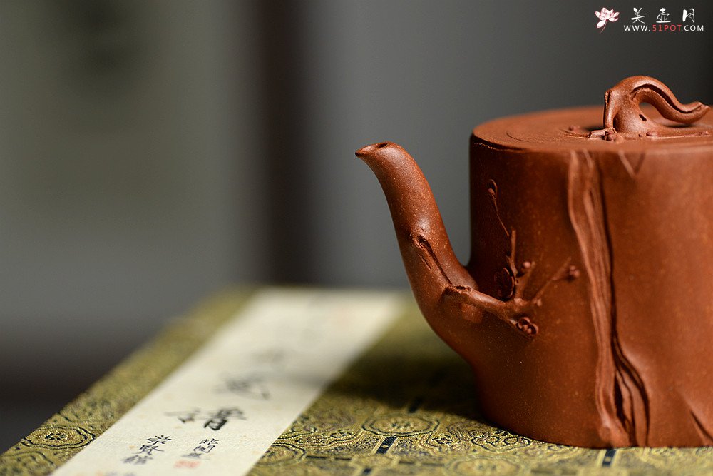 紫砂壶图片：单志萍甲午新作 极赋沧桑 全手梅影 颇有新颖~ - 宜兴紫砂壶网