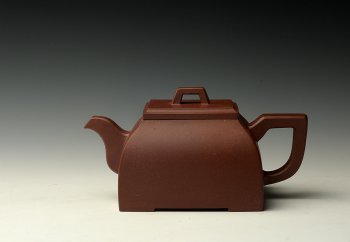 紫砂壶图片：厚重大气 全手琮鼎四方 - 宜兴紫砂壶网