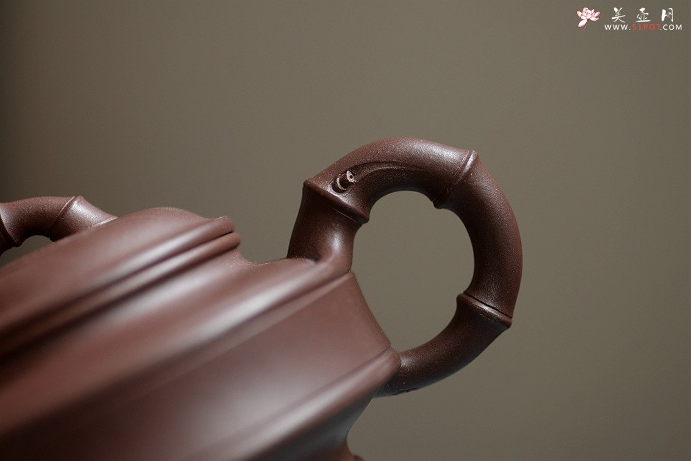 紫砂壶图片：造型端正 双线竹鼓一对 劲道竹叶 飘逸 - 宜兴紫砂壶网