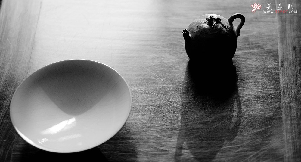 紫砂壶图片：正宗汝州汝瓷 斗笠大盏 主人杯 烧出天空的颜色~ - 宜兴紫砂壶网