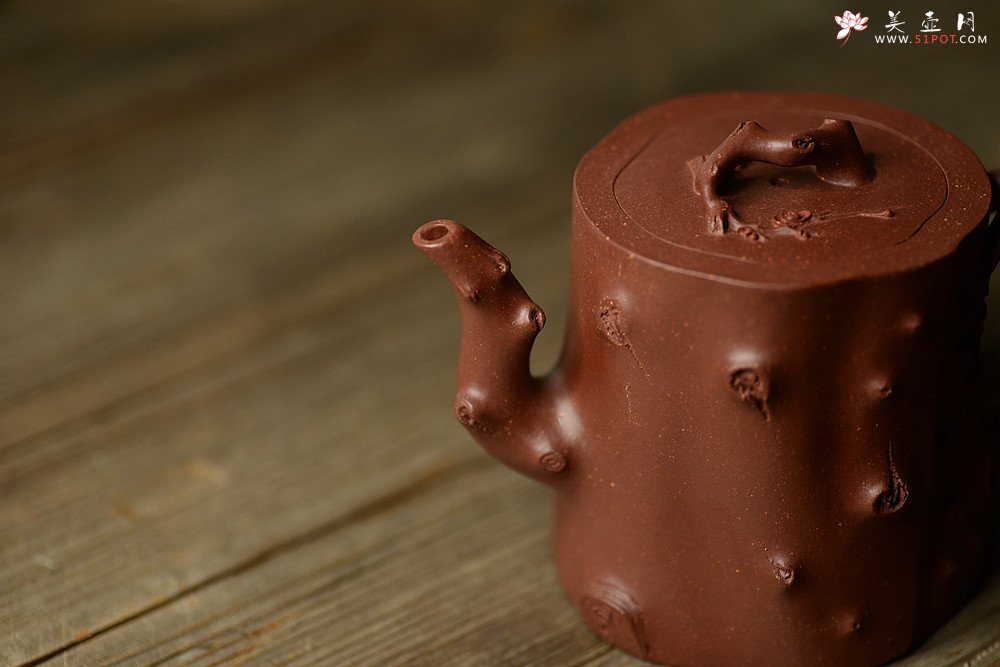 紫砂壶图片：单志萍最新力作 雄厚之风 优雅之作 精品全手红梅争艳 - 宜兴紫砂壶网