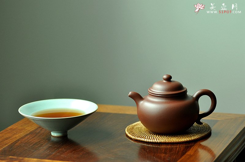 紫砂壶图片：正宗汝州汝瓷 斗笠大盏 主人杯 烧出天空的颜色~ - 宜兴紫砂壶网