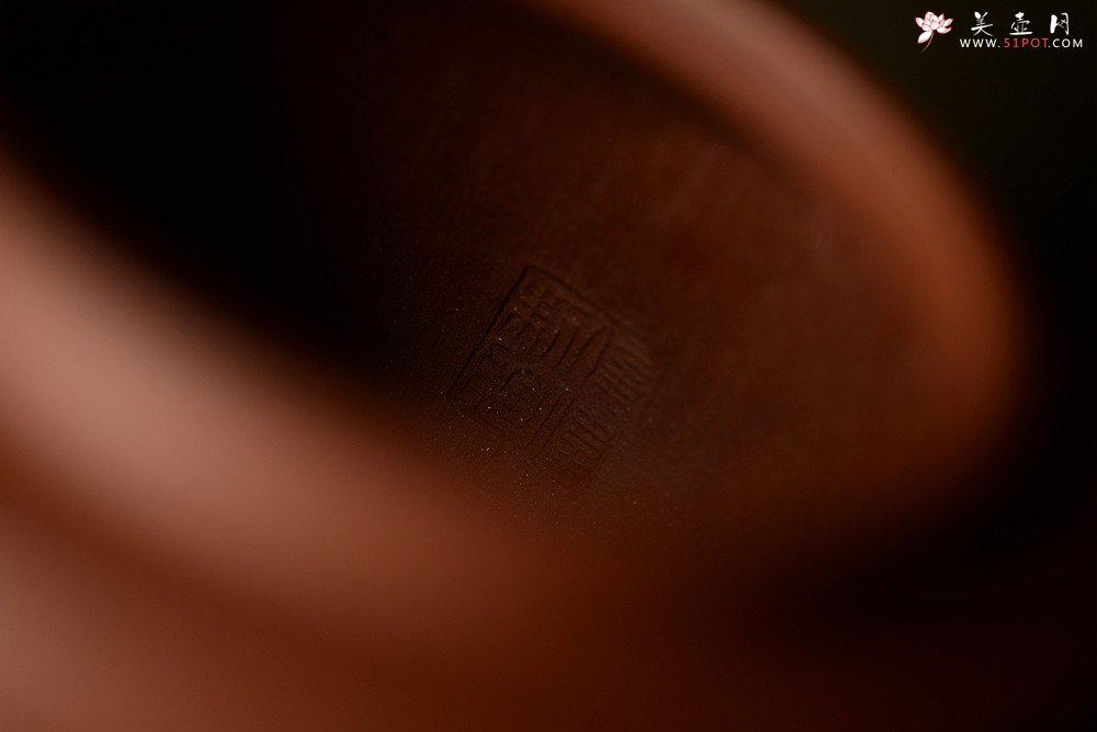 紫砂壶图片：储俊伟最新力作  古朴典雅 全手合璧 - 宜兴紫砂壶网