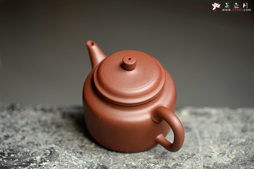 紫砂壶图片：美壶特惠 俞欣荣新作 挺拔俊秀 优质底槽青之高德中 实用精品 - 宜兴紫砂壶网