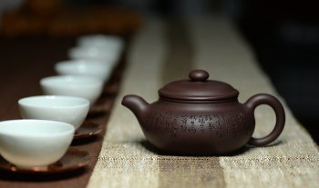 紫砂壶图片：稳重大气 高温老紫泥 大仿古 沁园春 雪 - 宜兴紫砂壶网