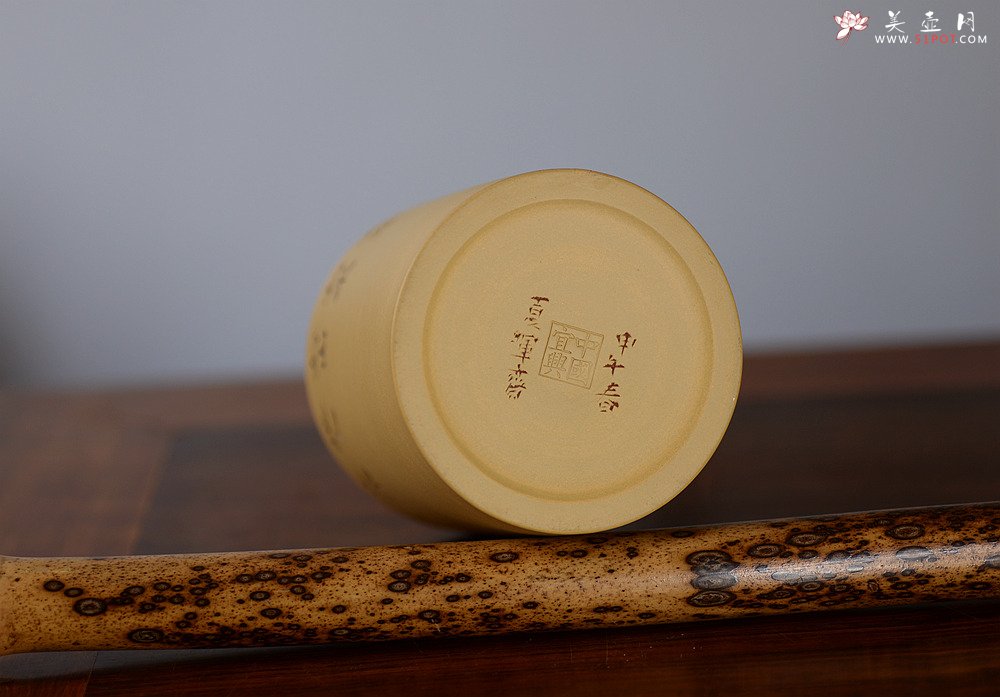 紫砂壶图片：笔筒 耐品雅趣 文房雅玩 - 宜兴紫砂壶网