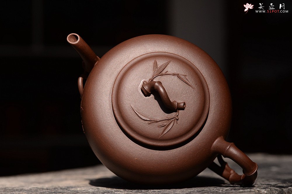紫砂壶图片：肥美竹叶 饱满飘逸 全手大君竹 顾正芳经典作品 - 宜兴紫砂壶网