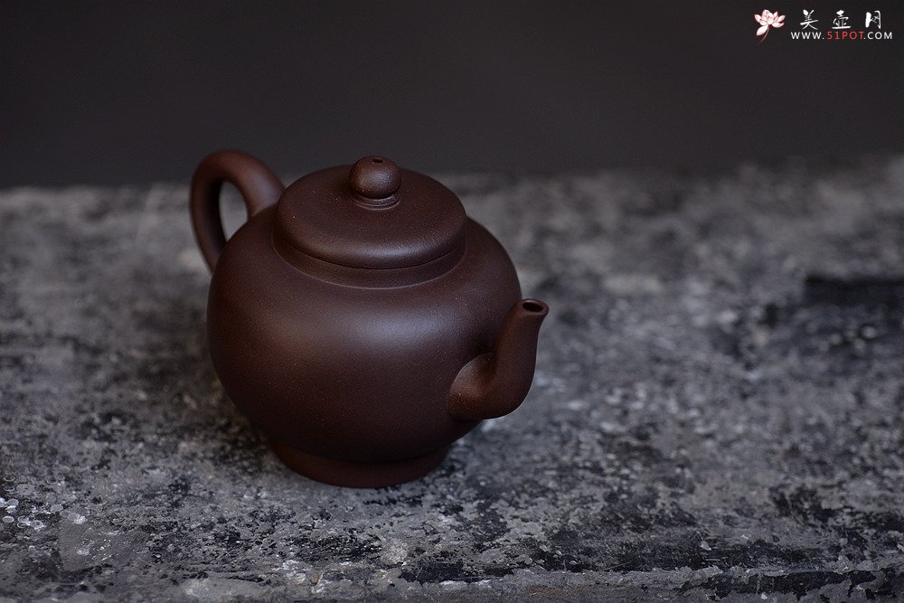紫砂壶图片：全手宫灯 端庄大气 典雅优美 - 宜兴紫砂壶网