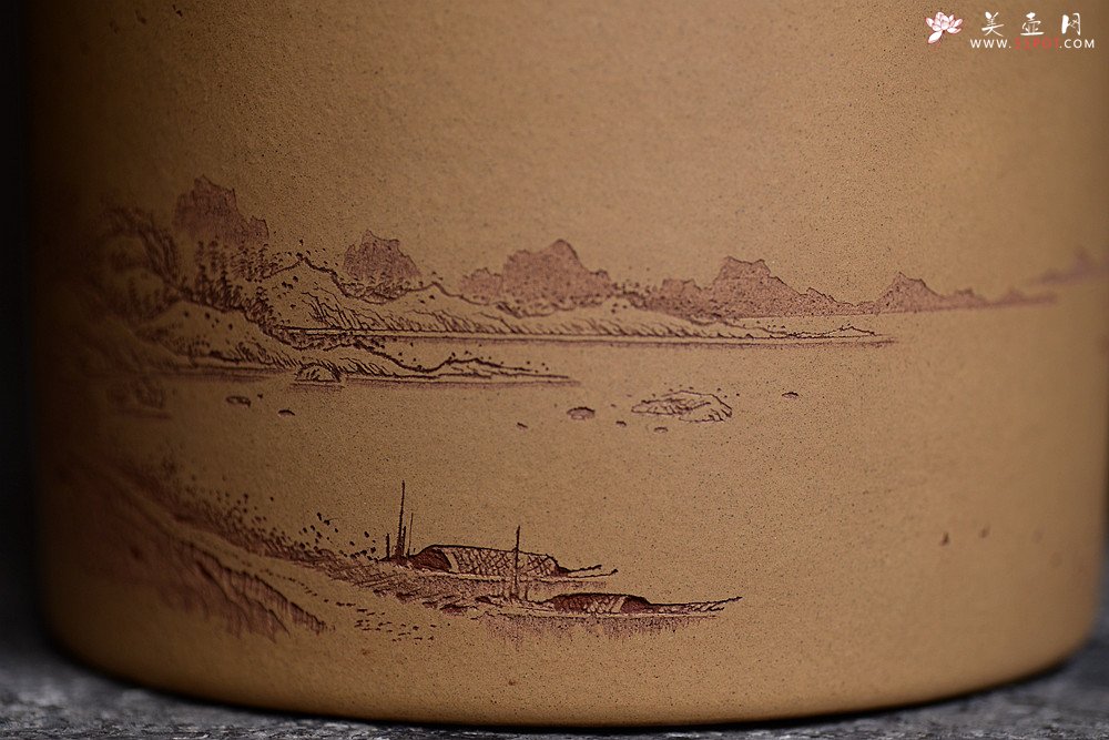 紫砂壶图片：李彦雄老师获奖作品一 山水笔筒 - 宜兴紫砂壶网