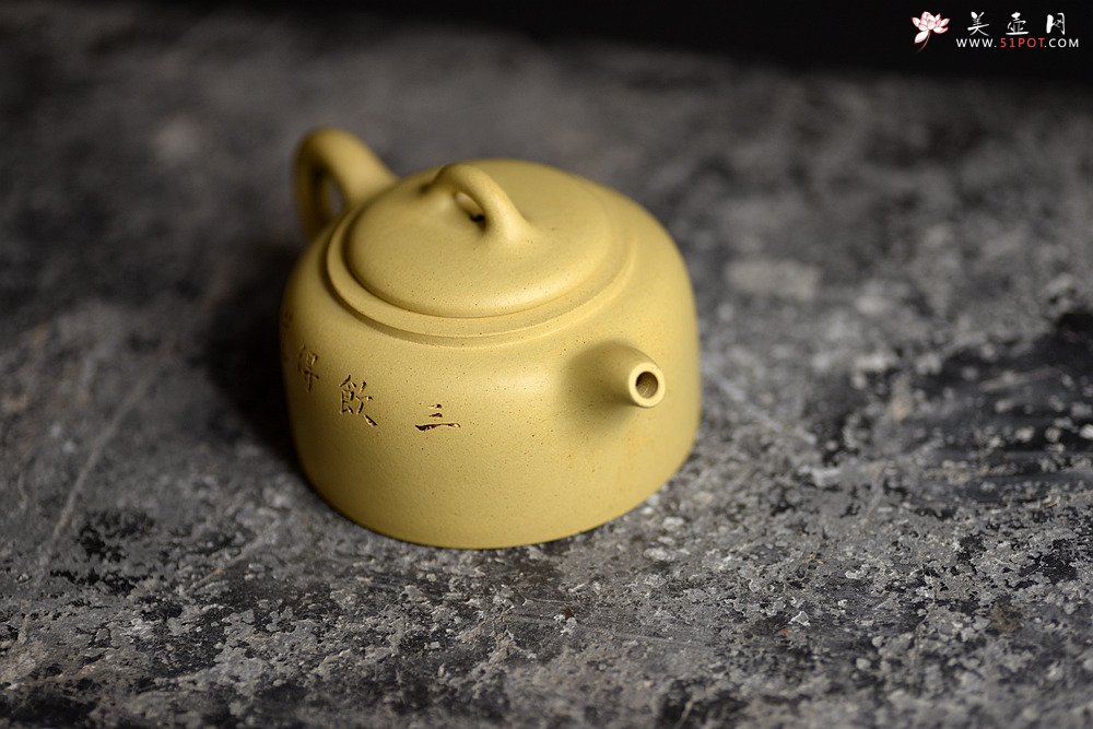 紫砂壶图片：传统器形之曼生井栏 本山绿 - 宜兴紫砂壶网