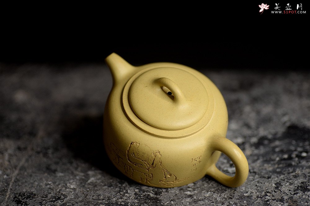 紫砂壶图片：传统器形之曼生井栏 本山绿 - 宜兴紫砂壶网