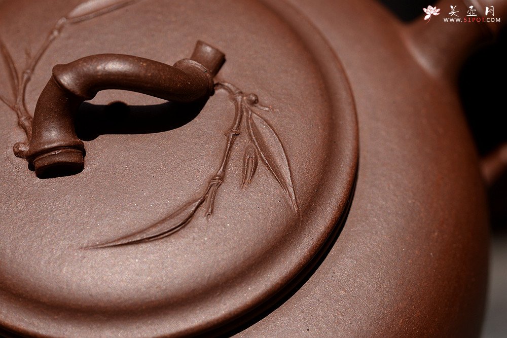 紫砂壶图片：肥美竹叶 饱满飘逸 全手大君竹 顾正芳经典作品 - 宜兴紫砂壶网