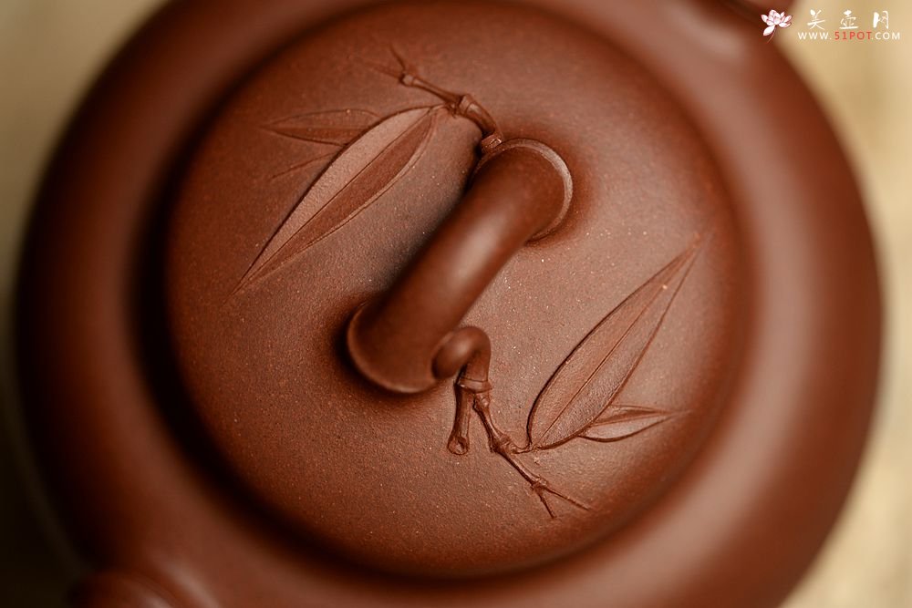 紫砂壶图片：史云棠高徒储俊伟作品 大品花货 饱满大气  全手智竹 - 宜兴紫砂壶网