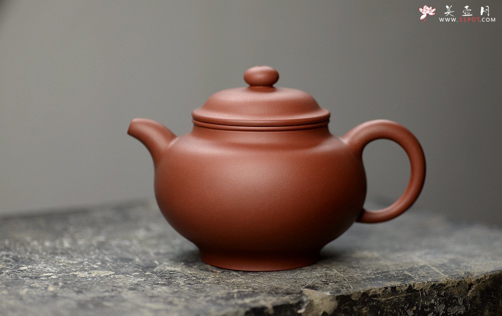 紫砂壶图片：施梦佳全手新作 厚重大气 全手大掇只 - 宜兴紫砂壶网