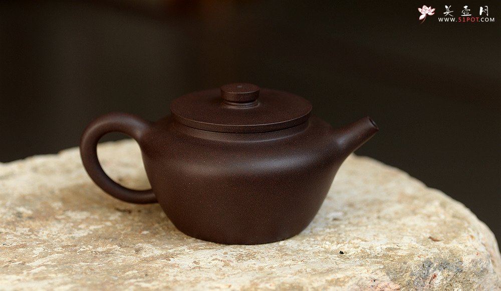 紫砂壶图片：鸿渝山房新品 美壶特惠 桑扁 耐品实用 - 宜兴紫砂壶网