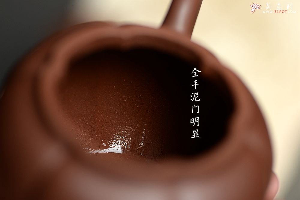 紫砂壶图片：酒虎新作 饱满敦厚 肌理丰润~  全手圆满 - 宜兴紫砂壶网