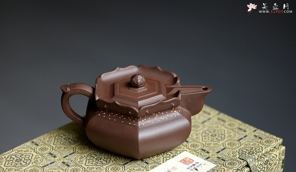 紫砂壶图片：史金妹经典之作 精品如意僧帽  传统文化 做工精致 - 宜兴紫砂壶网