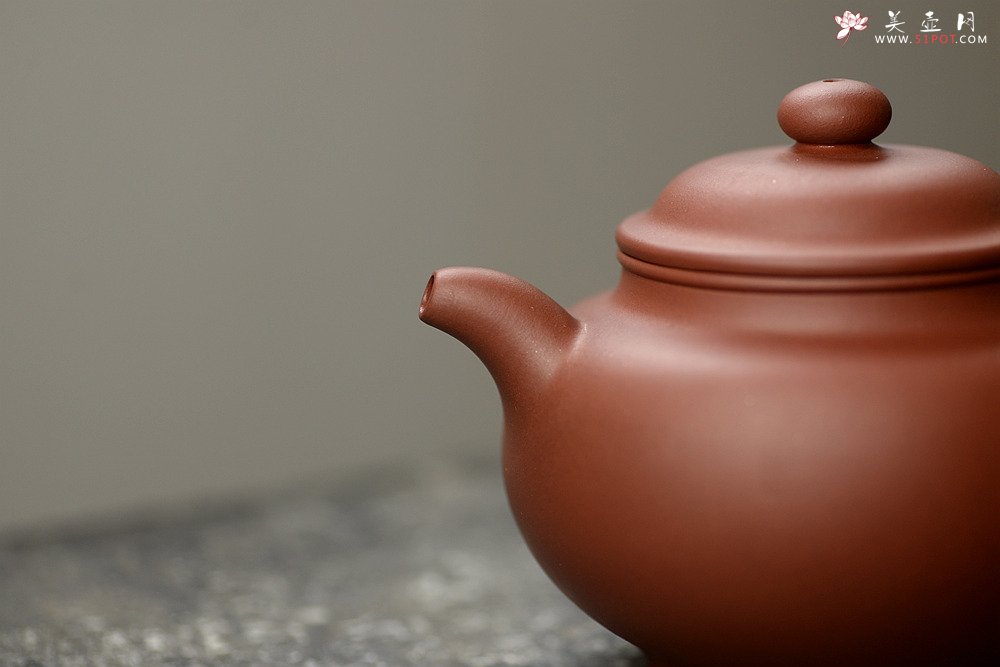 紫砂壶图片：施梦佳全手新作 厚重大气 全手大掇只 - 宜兴紫砂壶网