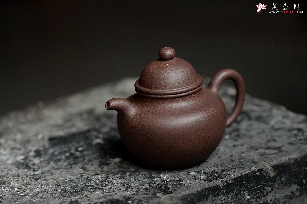 紫砂壶图片：美壶特惠 原矿紫泥 传统经典 寿珍掇球 - 宜兴紫砂壶网