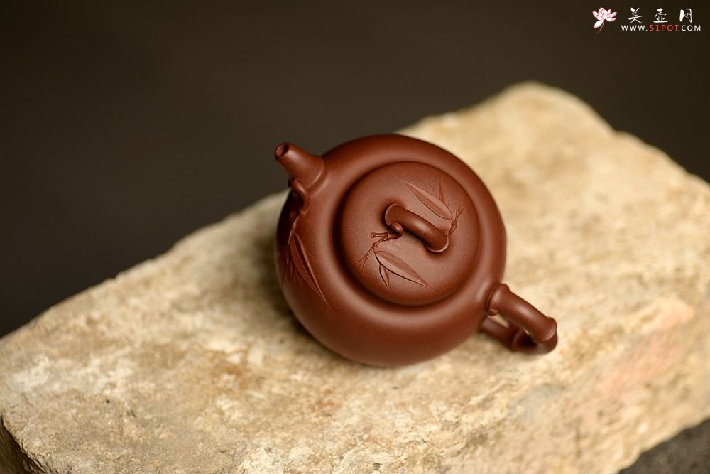 紫砂壶图片：史云棠高徒储俊伟作品 大品花货 饱满大气  全手智竹 - 宜兴紫砂壶网