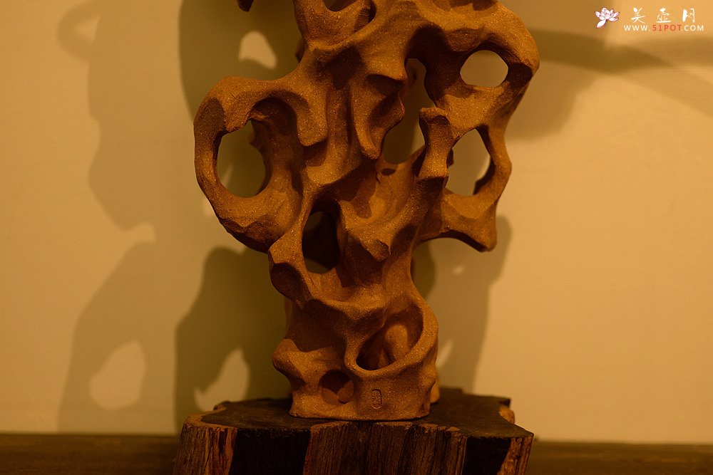 紫砂壶图片：紫砂太湖石文房雅玩~    全手文房假山  皱、瘦、漏、透 - 宜兴紫砂壶网