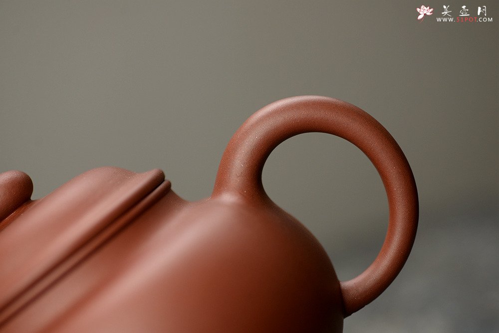 紫砂壶图片：施梦佳全手新作 厚重大气 全手大掇只 - 宜兴紫砂壶网