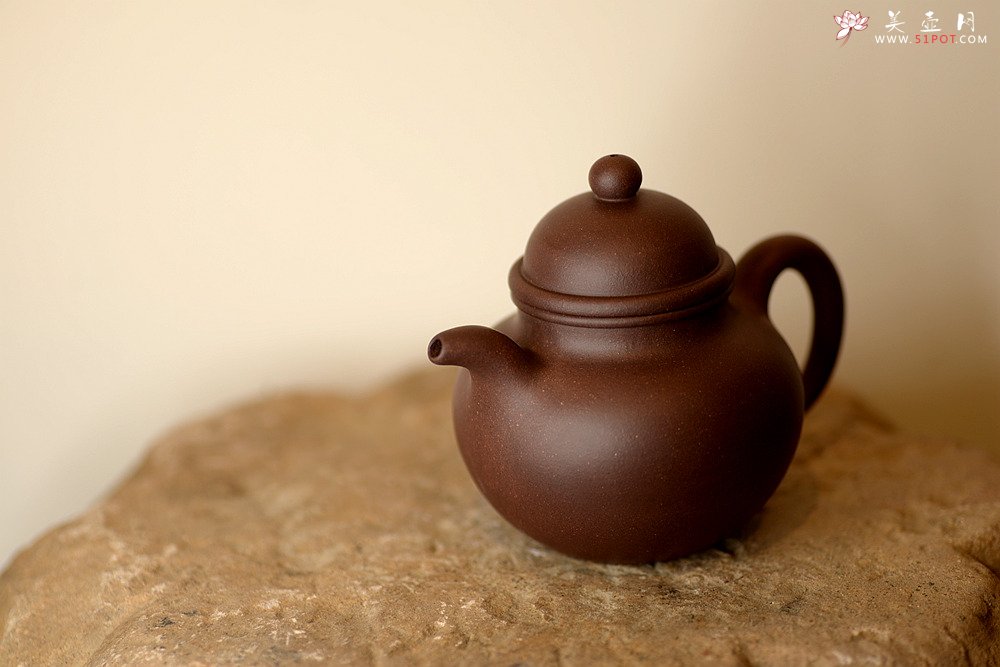 紫砂壶图片：经典再现 全手寿珍掇球 传统实用 - 宜兴紫砂壶网