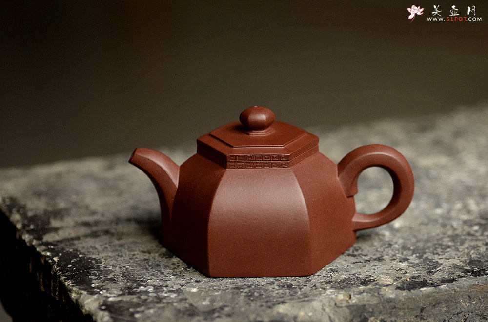 紫砂壶图片：陈进全手工近作 六方禅钟 线条流畅 块面过渡自然 - 宜兴紫砂壶网