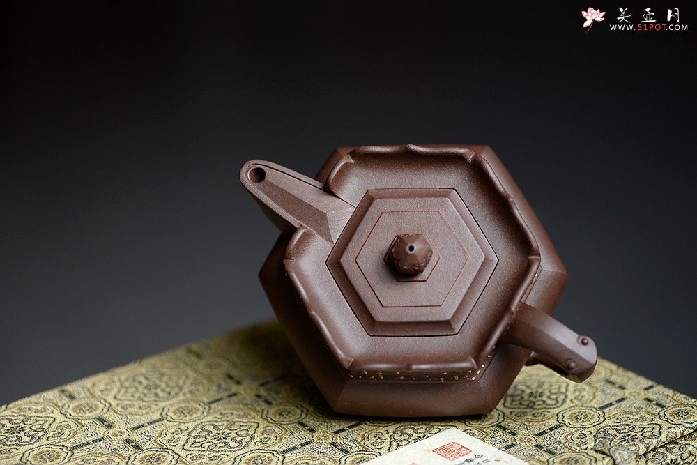 紫砂壶图片：史金妹经典之作 精品如意僧帽  传统文化 做工精致 - 宜兴紫砂壶网
