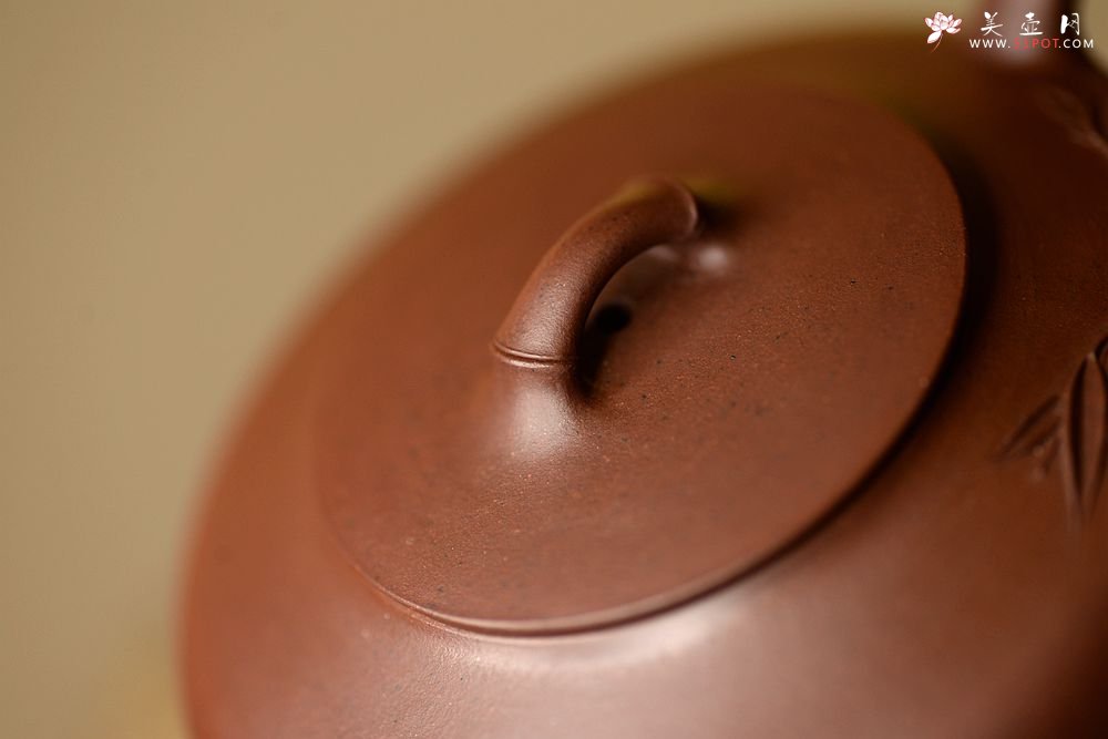 紫砂壶图片：灵秀之作 潘丹初全手竹趣二式  线条简练 爱不释手 - 宜兴紫砂壶网