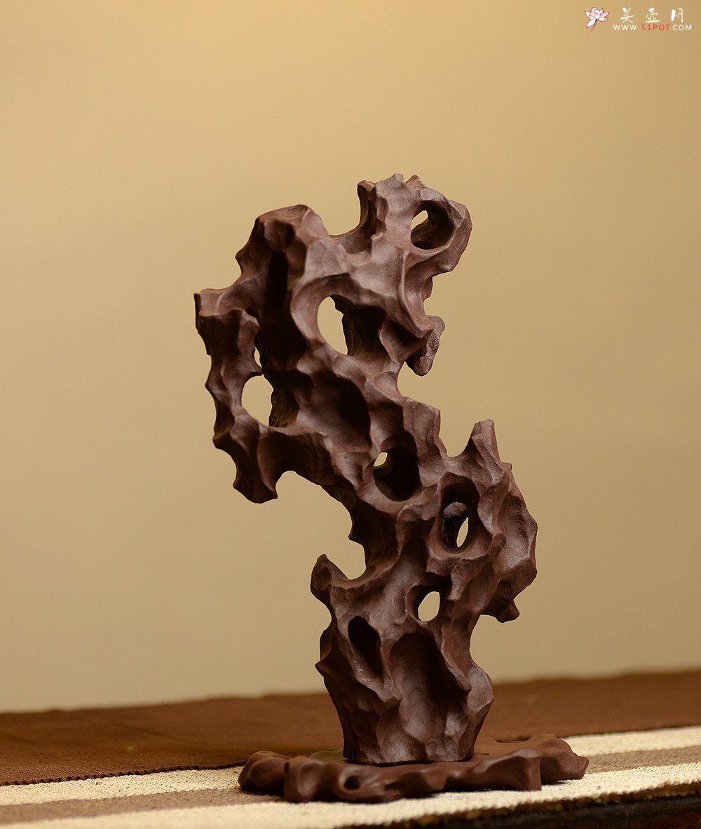 紫砂壶图片：全手制作 假山壶托 文气十足~ - 宜兴紫砂壶网