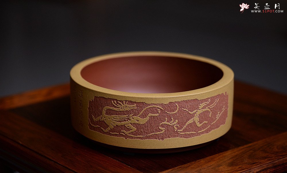 紫砂壶图片：茶舍必备 汉风水洗 书香氛围 啄砂装饰 文质相含 - 宜兴紫砂壶网