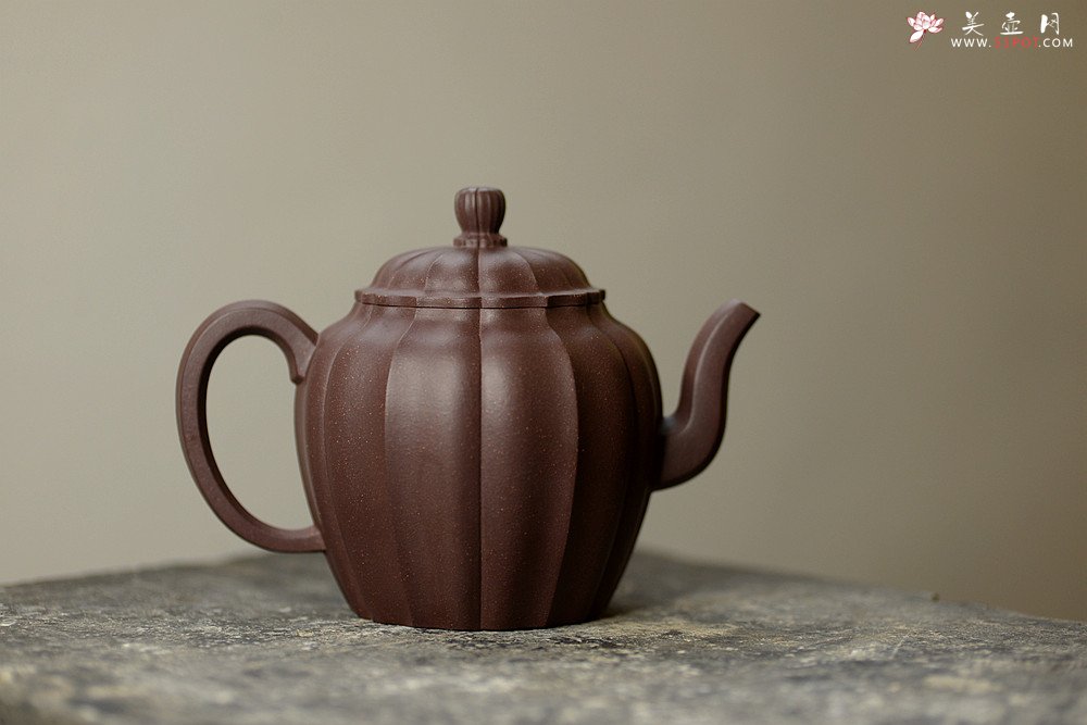 紫砂壶图片：筋囊大品 明针优秀 性价比突出~ 水仙 线条优美 - 宜兴紫砂壶网