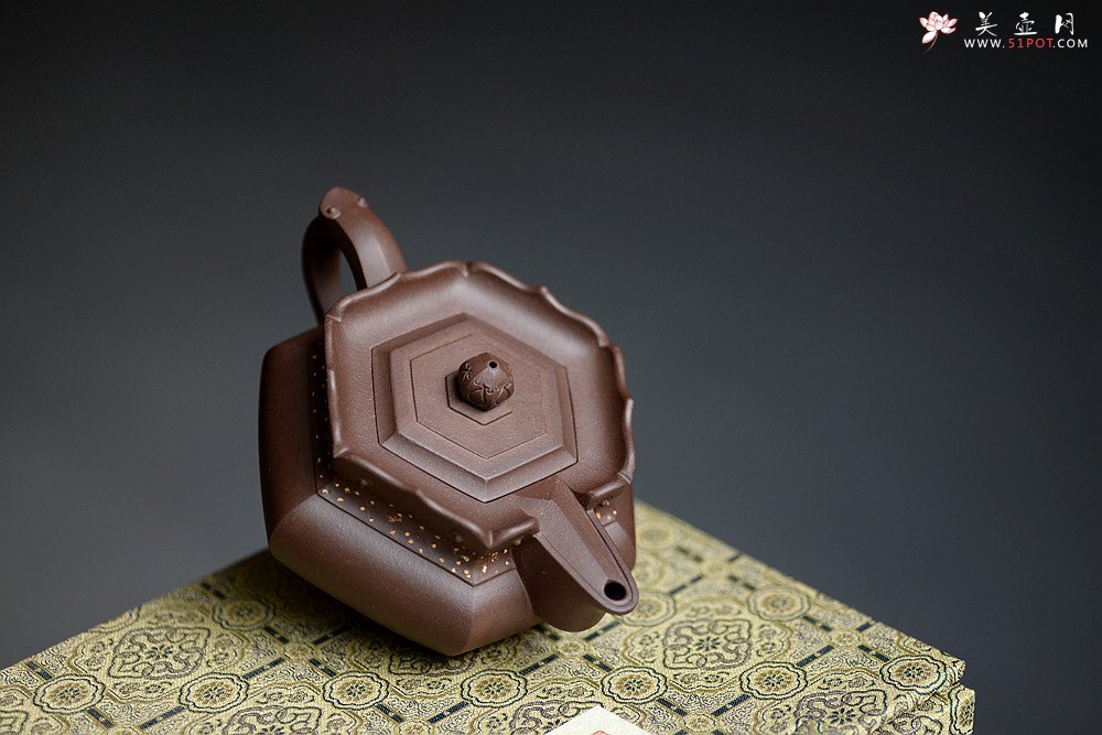紫砂壶图片：史金妹经典之作 精品如意僧帽  传统文化 做工精致 - 宜兴紫砂壶网