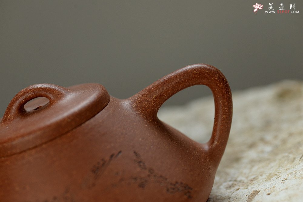 紫砂壶图片：优质降坡泥 文气全手石瓢 骨肉均挺之精品   - 宜兴紫砂壶网