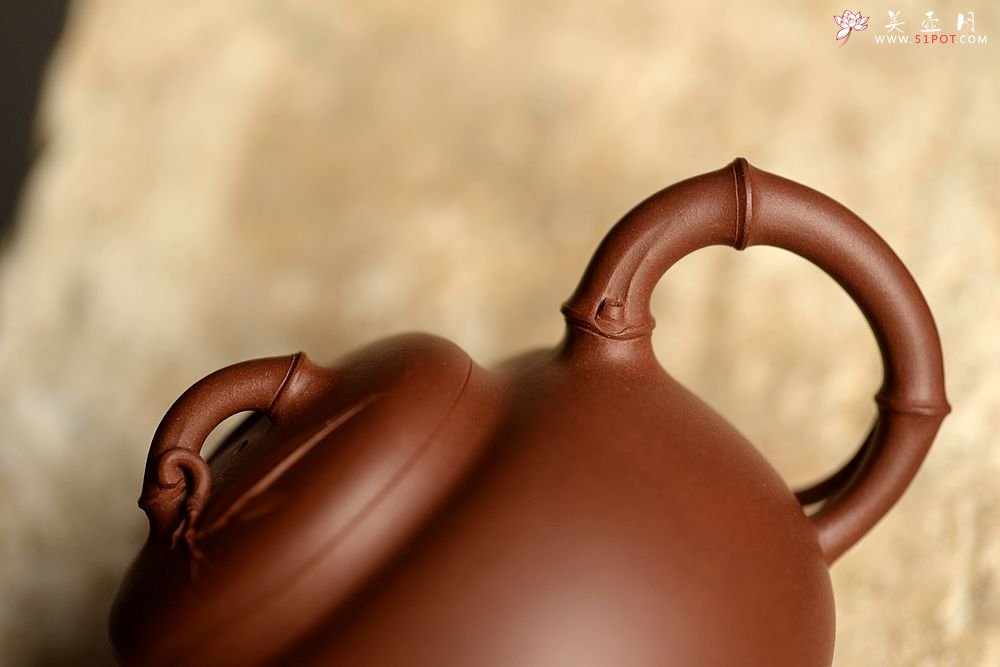 紫砂壶图片：史云棠高徒储俊伟作品 大品花货 饱满大气  全手智竹 - 宜兴紫砂壶网