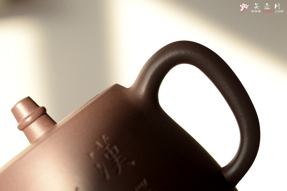 紫砂壶图片：陈进全手经典作品 刚毅有力 精品 全手汉铎 耐品 - 宜兴紫砂壶网