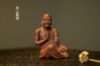 紫砂壶图片：全手雕塑 栩栩如生 精品修心罗汉~ - 宜兴紫砂壶网
