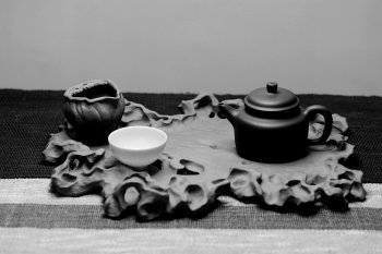 紫砂壶图片：学院派风格~非常好玩的作品~ 全手工太湖石干泡台 - 宜兴紫砂壶网