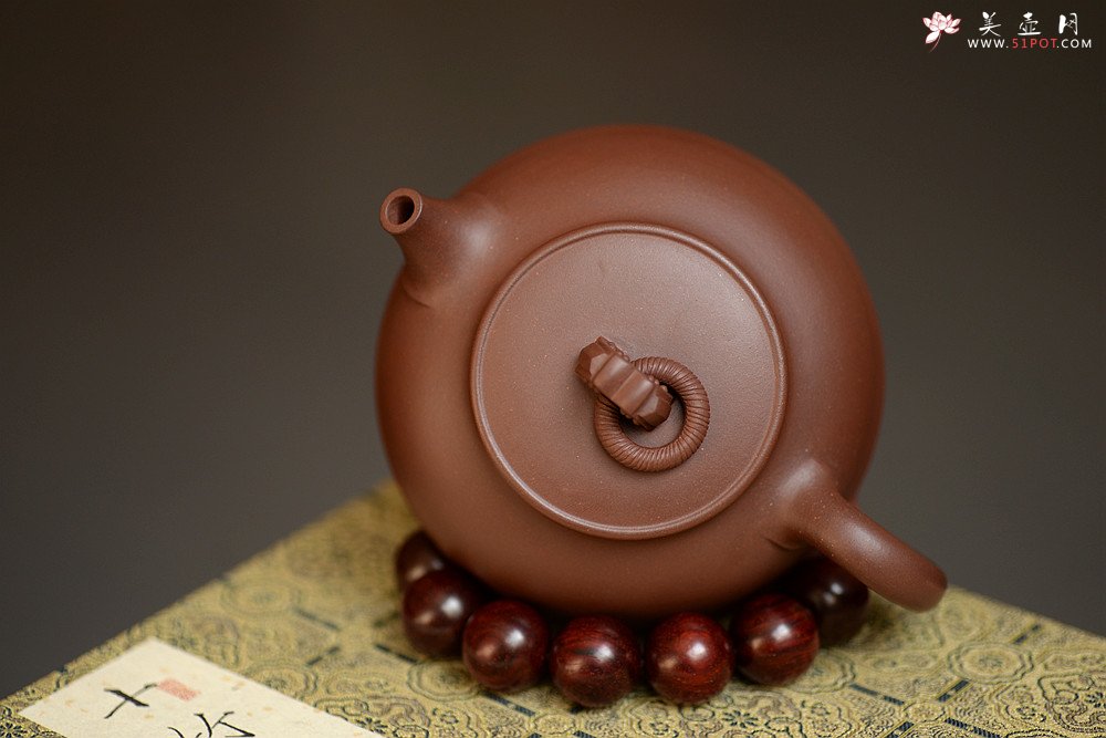 紫砂壶图片：做工精致 年年有余 设计新颖~ 鱼乐壶 - 宜兴紫砂壶网
