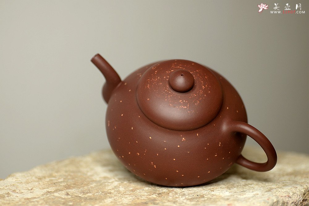 紫砂壶图片：潘小东全手作品~ 秀丽耐品 唐韵二式~ 仅此一把暂不接受定做 - 宜兴紫砂壶网