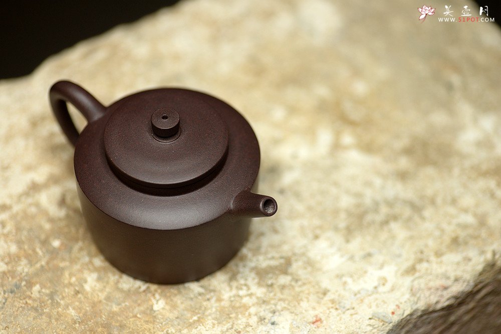 紫砂壶图片：美壶特惠 古朴文气 炮管直流 小德中 - 宜兴紫砂壶网